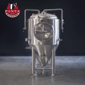 Jacketed Ss Brewtech Unitank 7 BBL isobaric fermenter (1085lt)